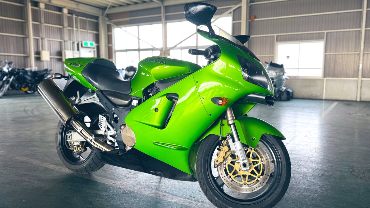 カワサキ ZX-12R 市販車初のアルミモノコックフレームに当時の最新技術