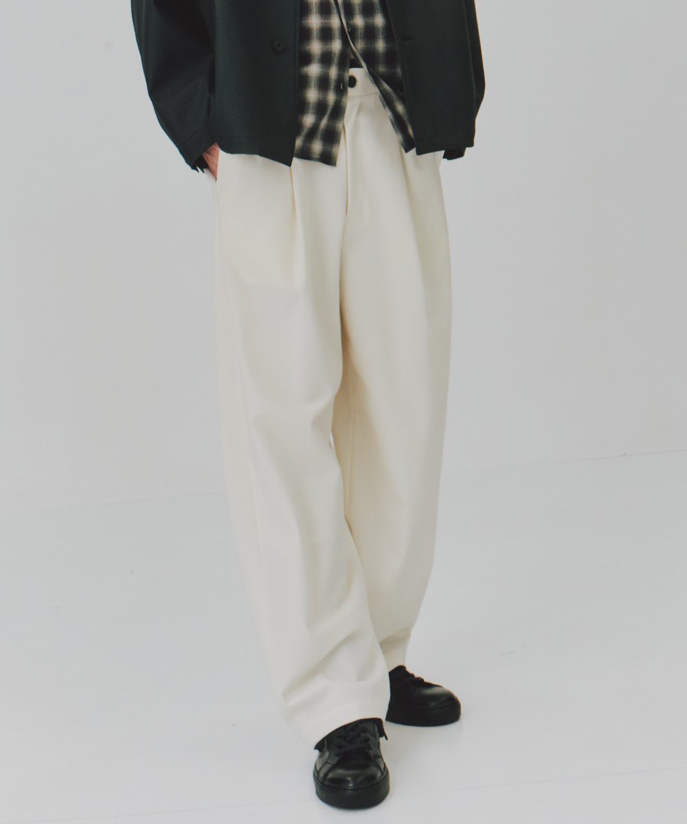 新着情報／ 【ハイツイスト バレルチノパンツ】 UNITED TOKYOから