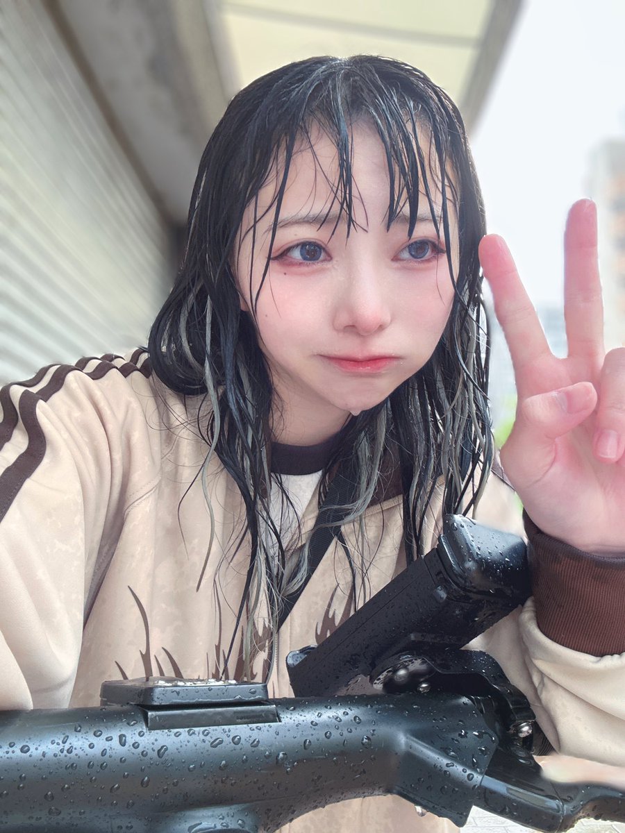 今日ゲリラ豪雨の奇襲にあった人おる？