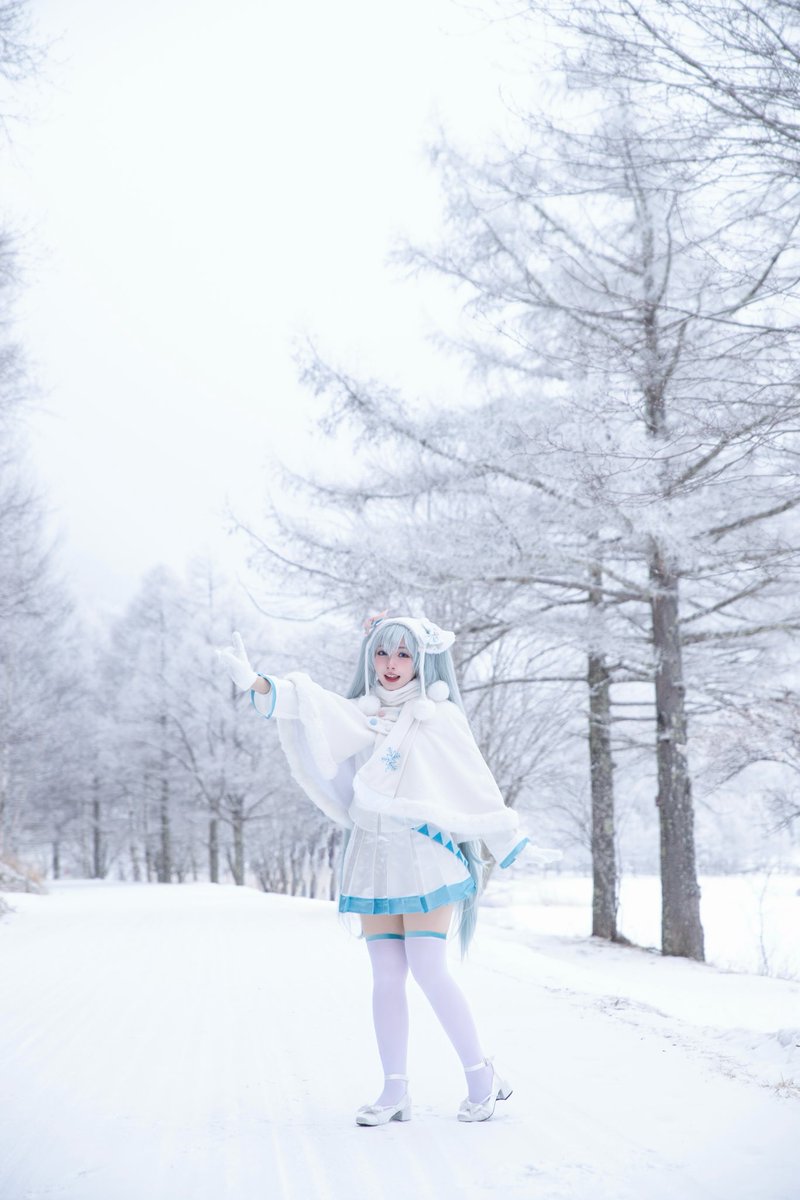 cosplay⚠︎ 雪ミク | 2024 三越ver. 君を連れていくよ、雪の向こうへ