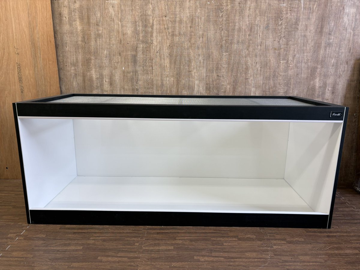 おはようございます！ ケージの製作スタートです！ スタンダード防水