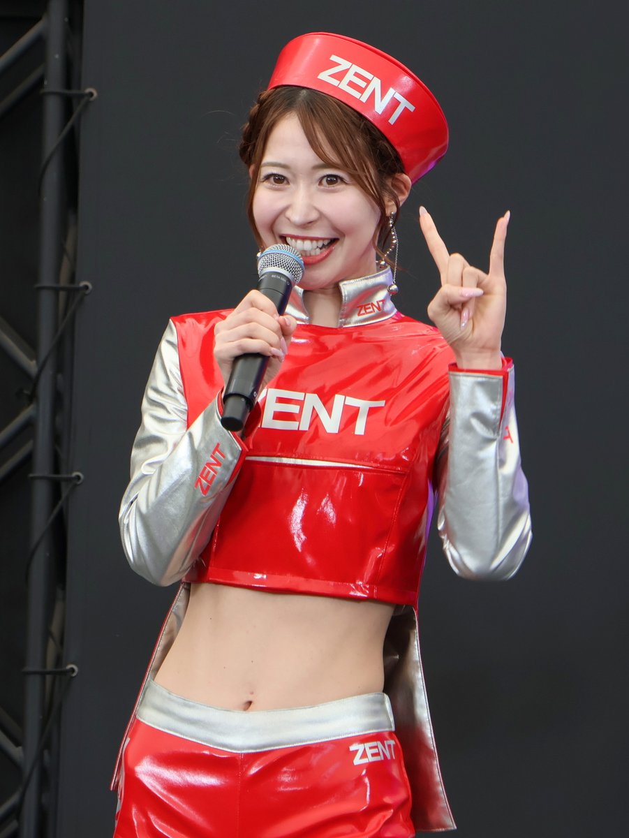 TGDAファンフェスタ2026 #SUPERGT 38号車担当、ZENT帽姿のあすちゃんは