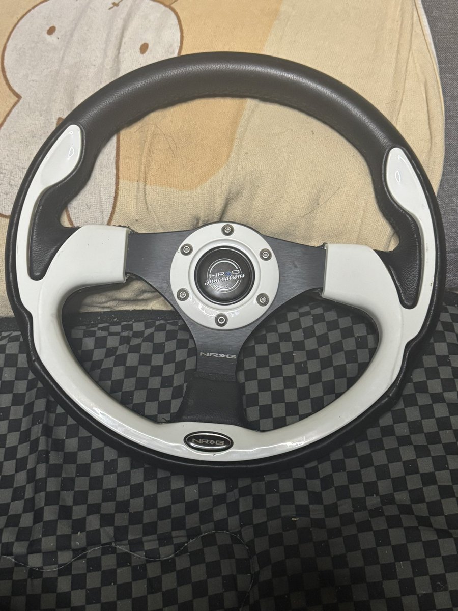 このふたつ売ります ヤフオクでも出してるため即決してくれる方にはお