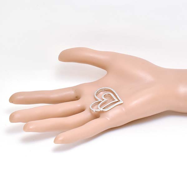 本日の商品「ダイヤモンド 0.69ct 18金ホワイトゴールド K18WG ハート