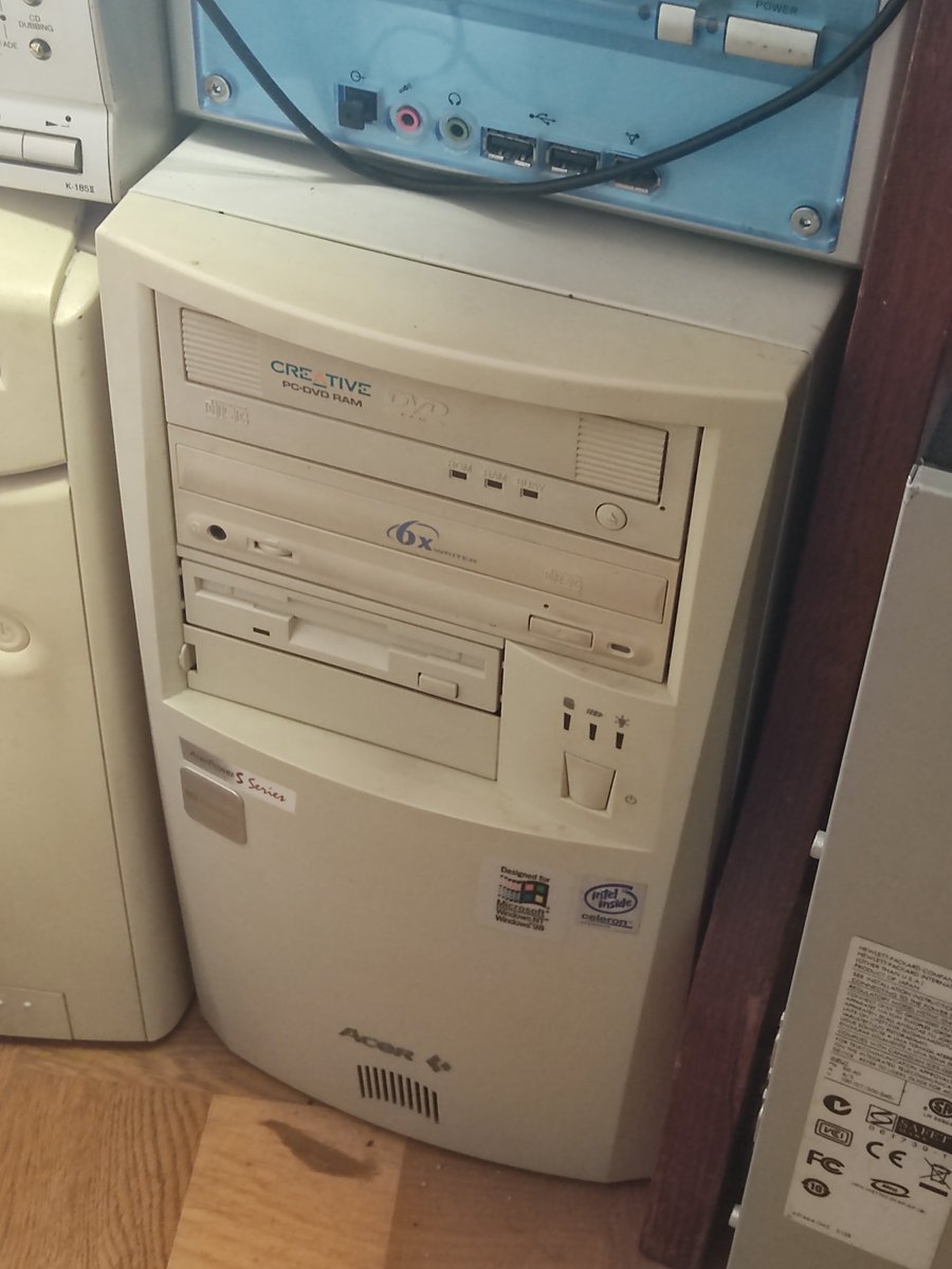 名目上、自分のPCじゃないから見てみぬフリしてた。 あんなに探し回っ