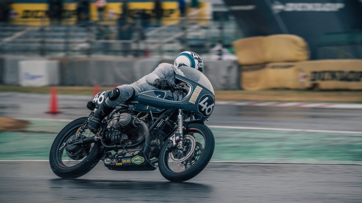 バイクの写真、本当に死蔵してるのでなんとか有効活用したいよなぁ