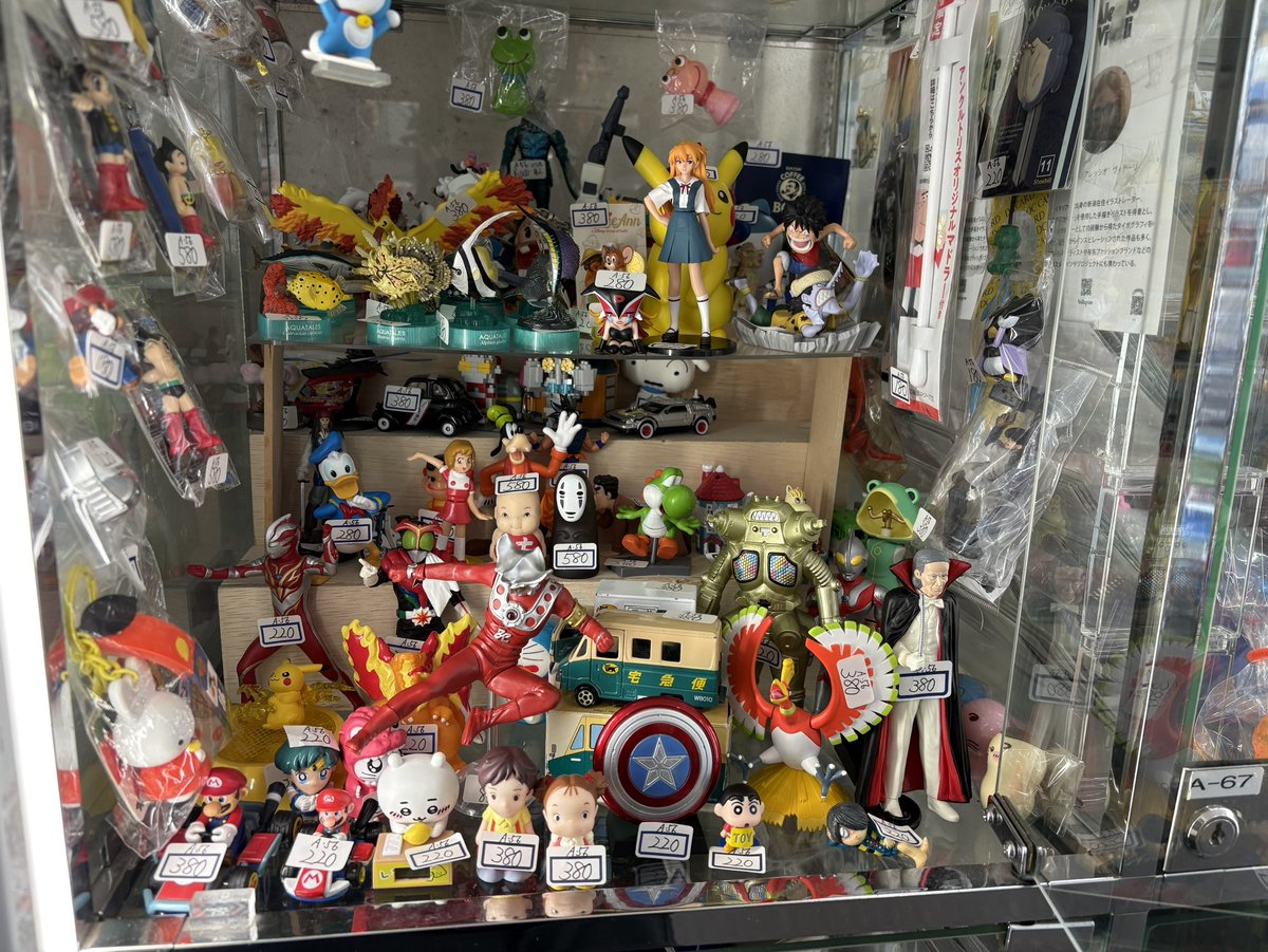 ☆A63ケースに入荷しました!! 鉄腕アトム/ドラえもん キーホルダー