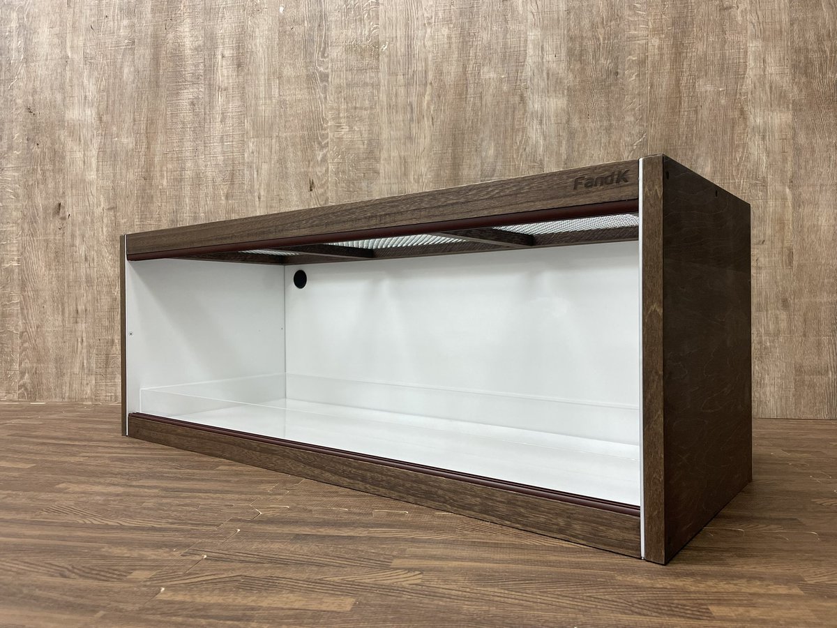 おはようございます！ 明日の近畿レプ特価ケージもご用意しております