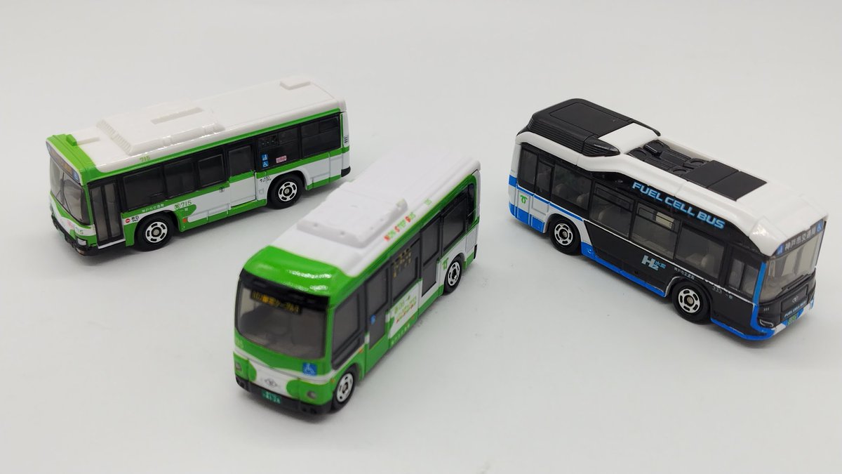 おはようございます 無事当選したトミカの神戸市バス版ポンチョ