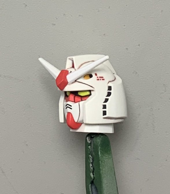 色変え完了。微妙な色差と質感差、これが良いw #ガンプラ #プラモ狂四郎