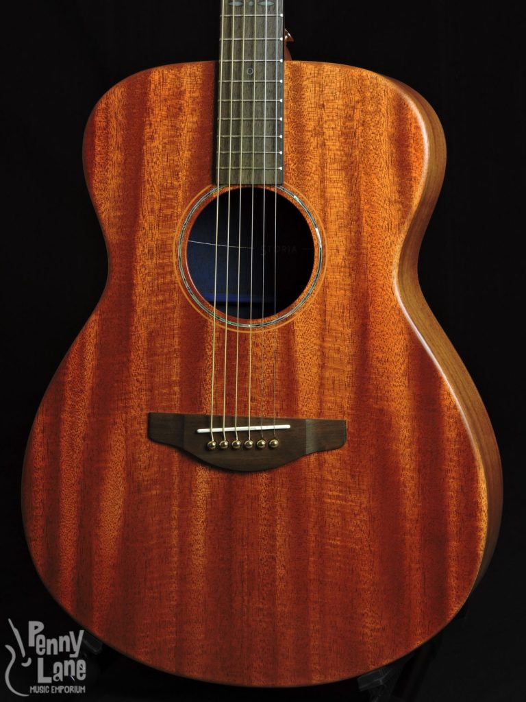 YAMAHA STORIA II SOLID MAHOGANY TOP ACOUSTIC ELECTRIC CONCERT