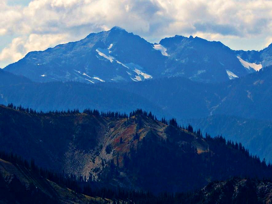 Mount Seattle - Peakbagger.com