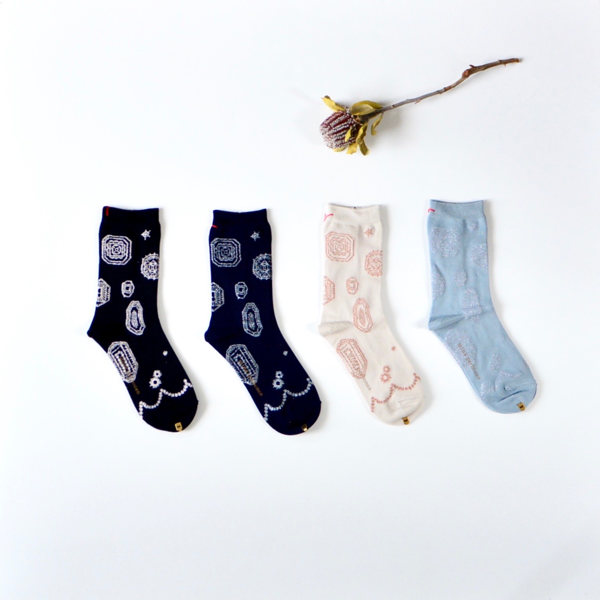 ミナペルホネン x 靴下。 | Peeka-Booyah