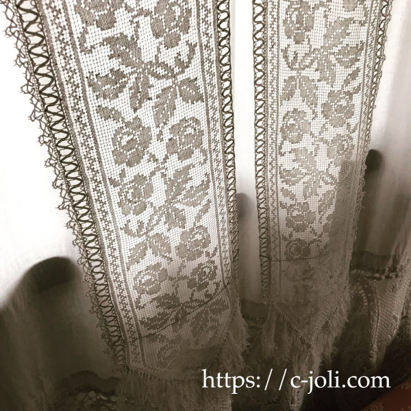 france 150c 8人のプットーと4人の蝶々とレースカーテン