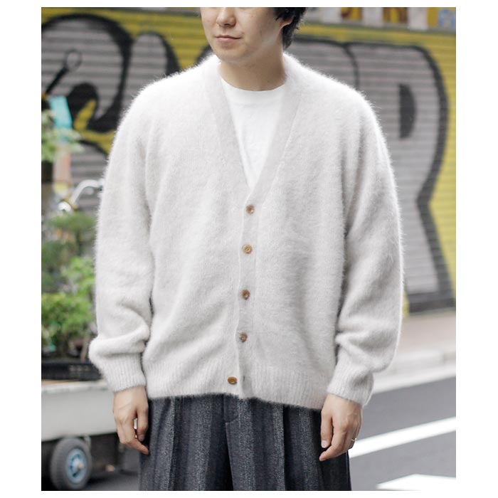 インチ Intch. ブルーフォックス Vネックカーディガン (2023-2-0-002