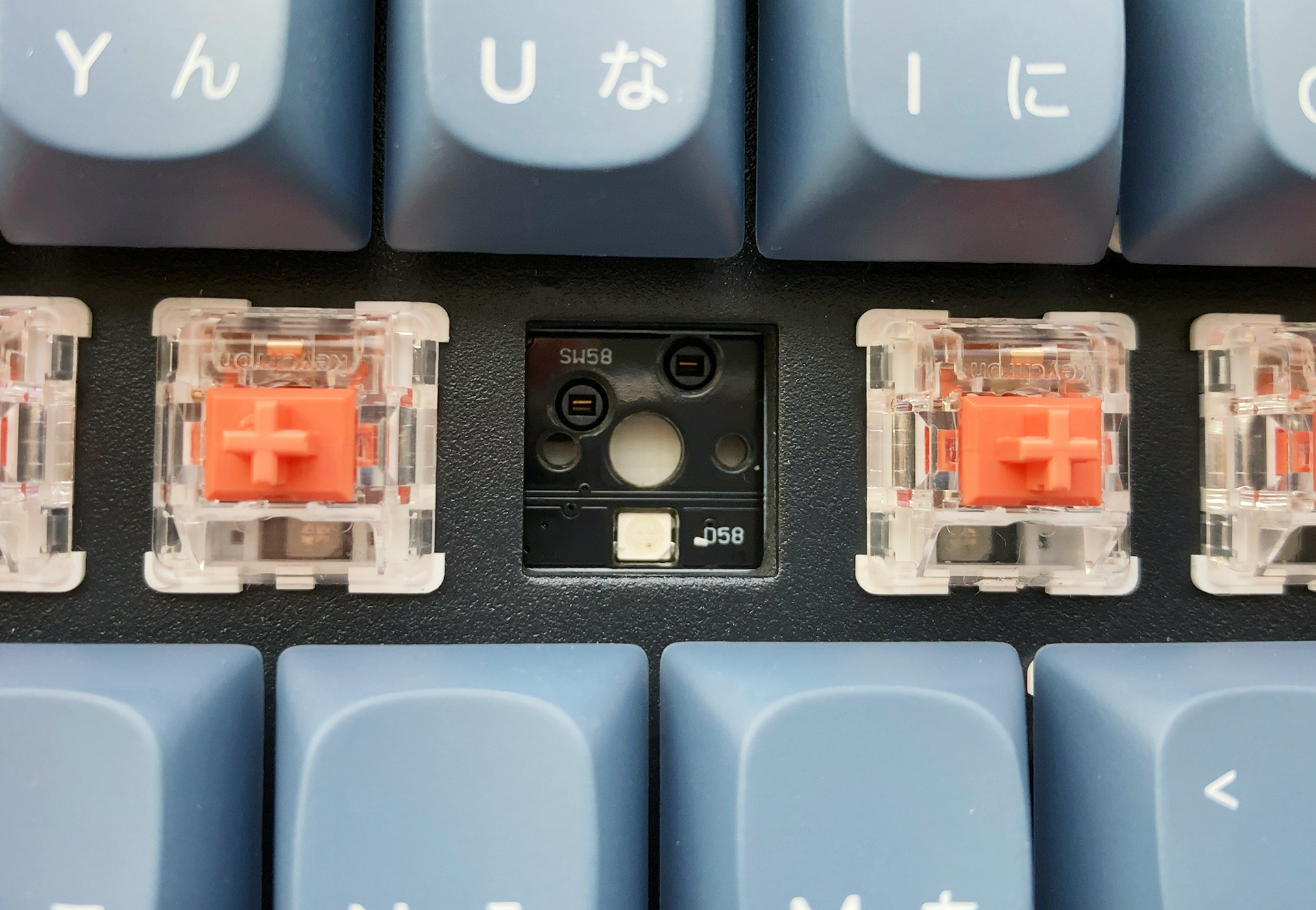 Keychron K8 Pro のキースイッチを静音茶軸に交換してみた