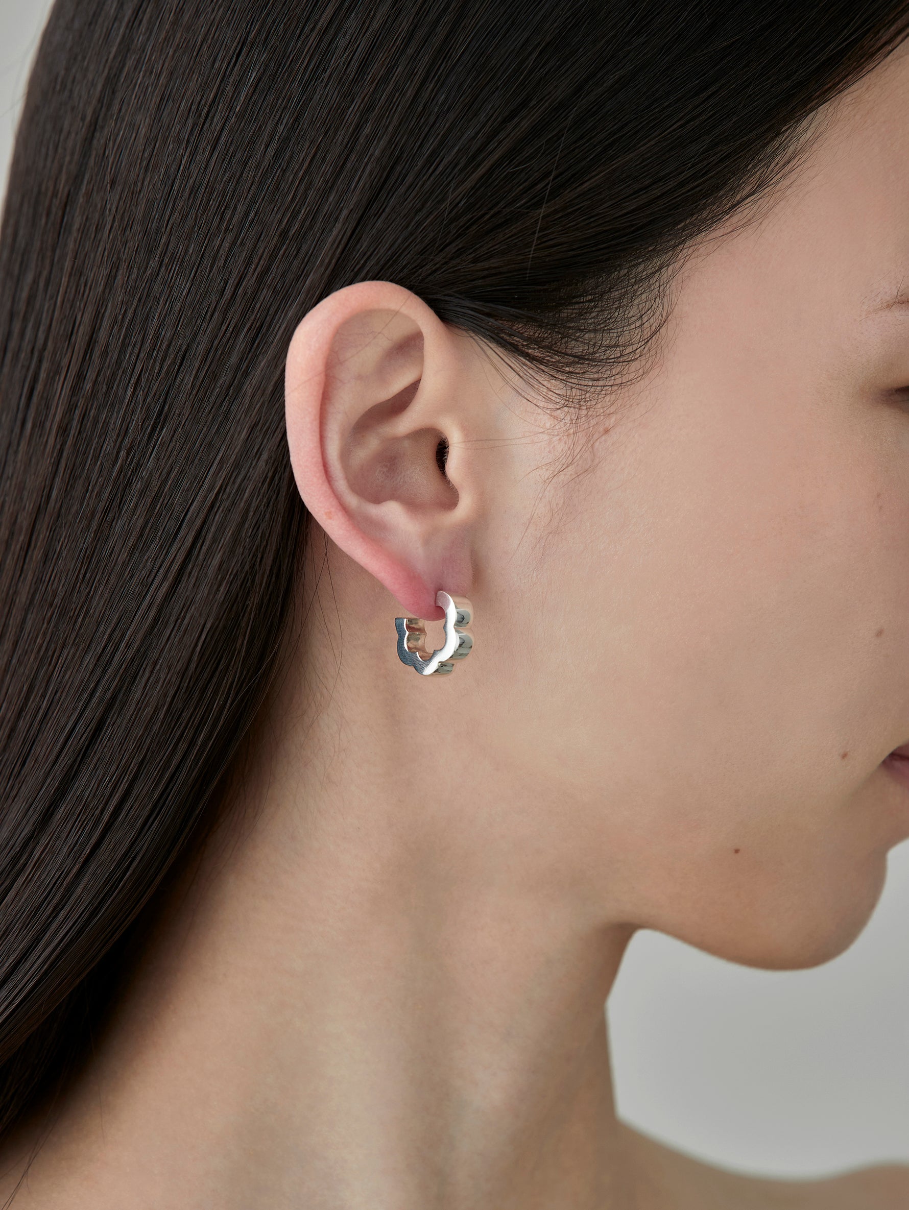 Flower Line Pierces -Silver-