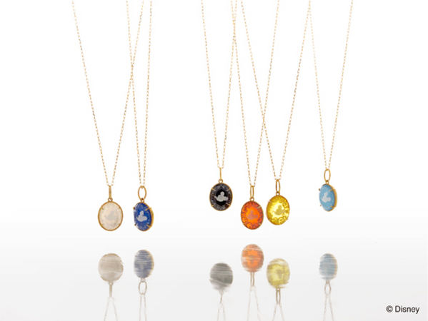 アガットより、大人が楽しめるディズニーコレクション第2弾が、12/26