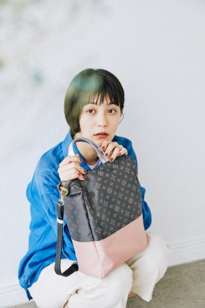 ラシット20年目のスタートを記念し、圧巻の20色カラバリを揃えた