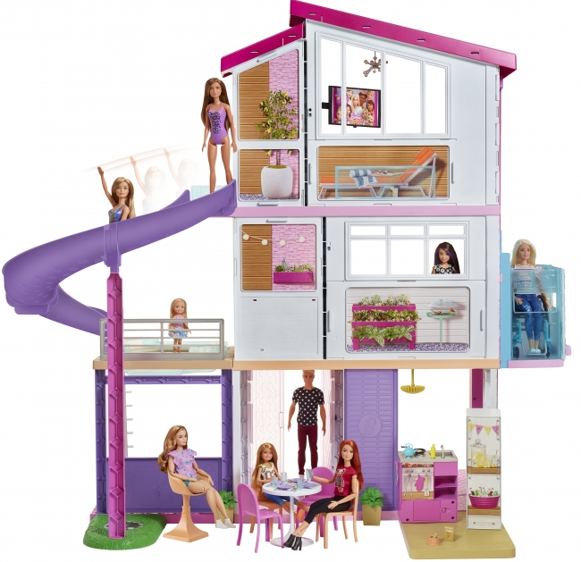 バービーと楽しくSTAY HOME！車いすも乗せられる大きなエレベーター