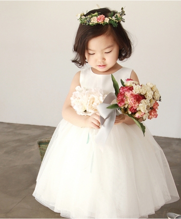 デザイナーズ子供ドレス【DRESCCO（ドレスコ）】結婚式にぴったりの