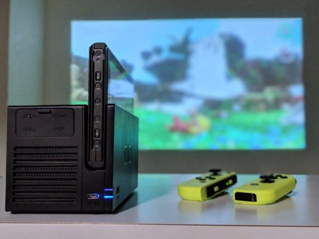 120インチの大画面でプレイ！世界初！？のゲーム機対応マルチ