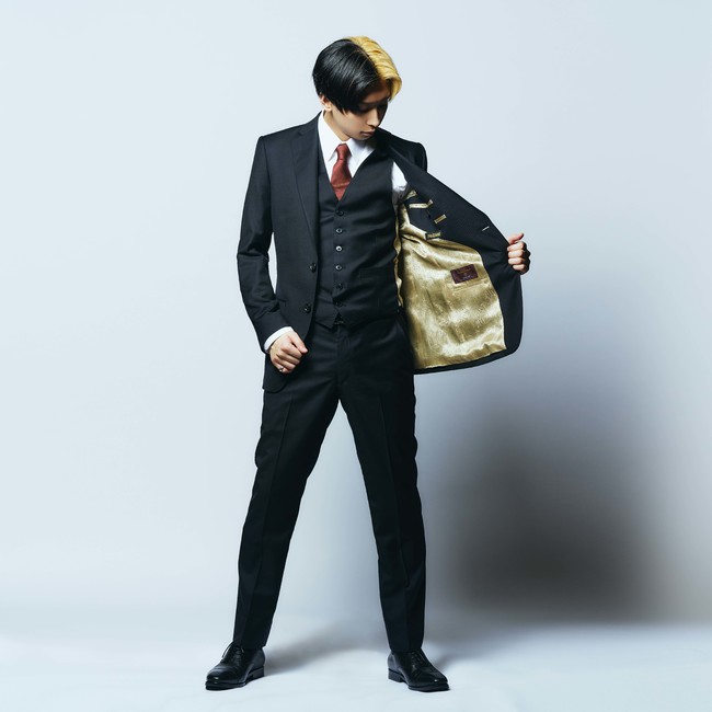 人気YouTuberヒカルのアパレルブランド「ReZARD」とコラボしたオーダー