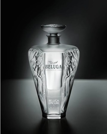 ラリックがロシアのウォッカブランド「ベルーガ」とコラボレーション