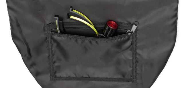 1つで2役！荷物は少なく快適に！手ぶらサイクリストのためのロック付