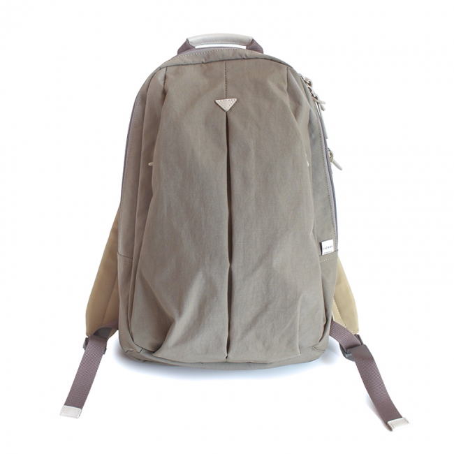 SAZABY のユニセックスライン『PLUS LINE』から“前持ち”を想定した