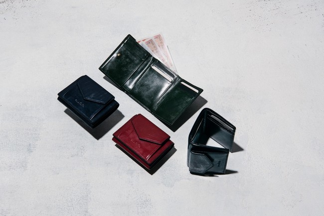 新製品】『crafsto』が夏に向けて「英国製ブライドルレザー三つ折り