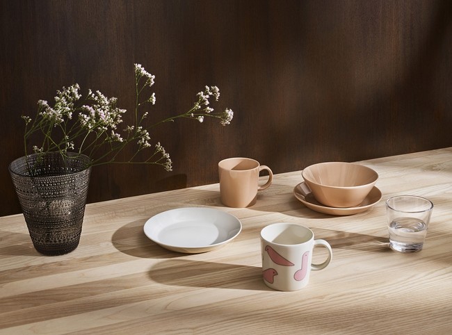 イッタラ】Iittala X minä perhonen 限定コラボレーションから春らしい