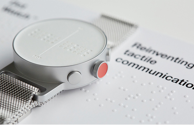 点字が浮き出る】新感覚の腕時計、視覚障がい者向けのスマートウォッチ