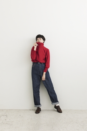 性格の違う4種類のデニムパンツを、新しい楽しみ方で。「菊池亜希子と