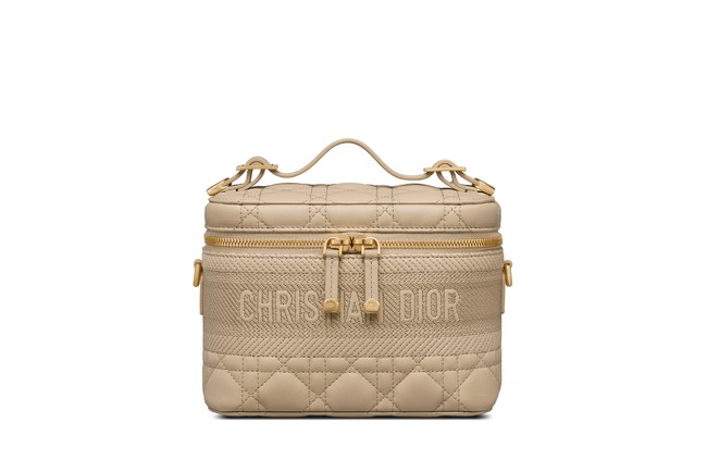 DIOR】ヴァニティケースに新作モデルが登場！ | クリスチャン
