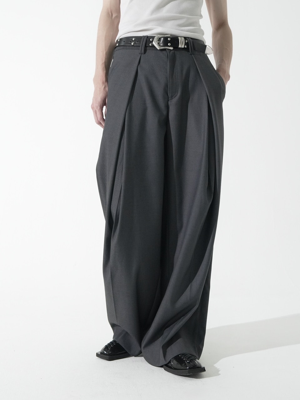 CS】cross tuck drape slacks – PRESSING WEB SHOP