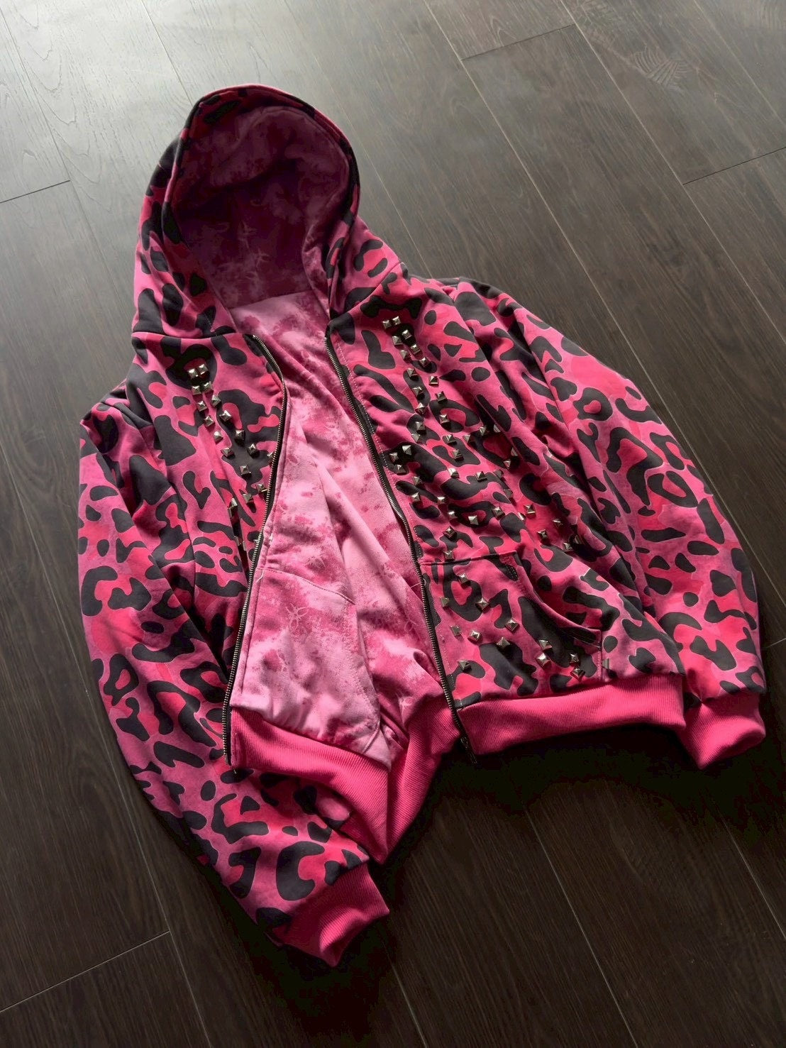 Cozy world Wide】PINK GLAMOUR ZIP UP HOODIE – PRESSING WEB SHOP