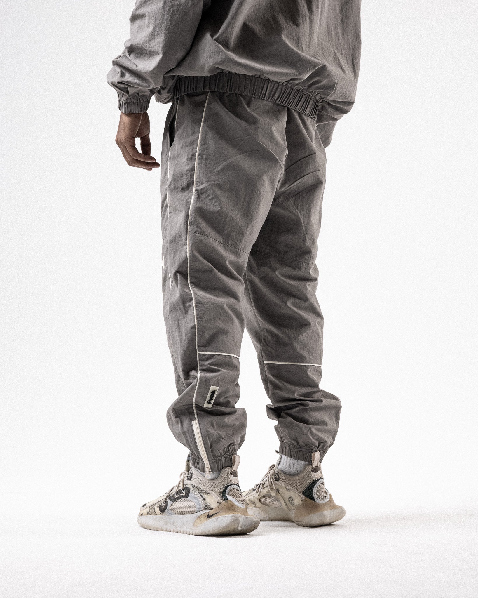 Pvot Premium Nylon Line Jogger Pants (Gray)