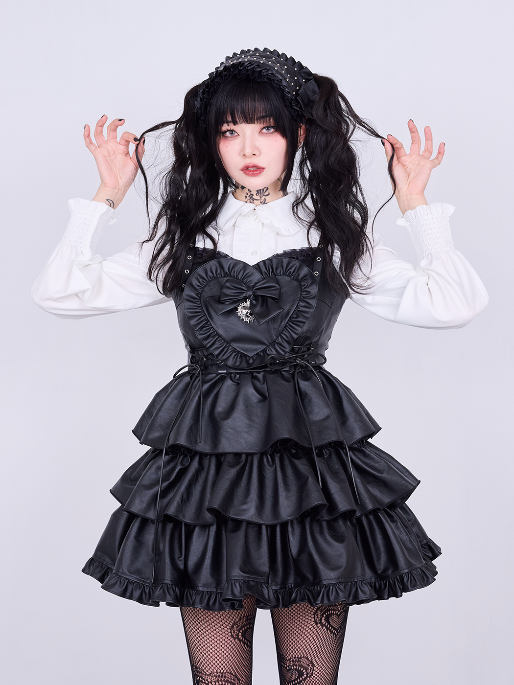 IMVAL / Frill Heart Dress [BLK] - QOOZA