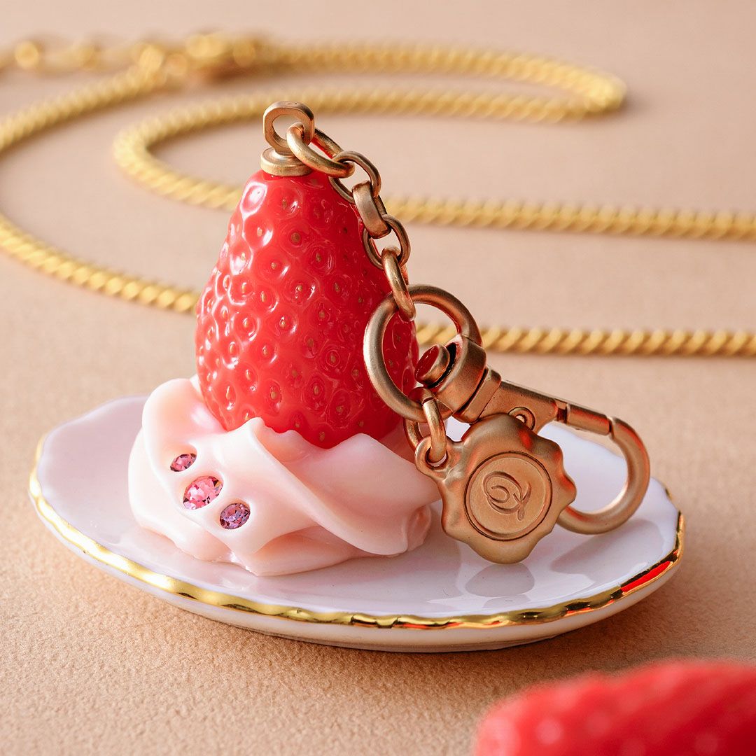 店舗限定商品】フレッシュストロベリー バッグチャーム（ピンク） | Q
