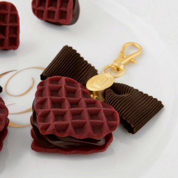 ストロベリーワッフル バッグチャーム | Q-pot. ONLINE SHOP
