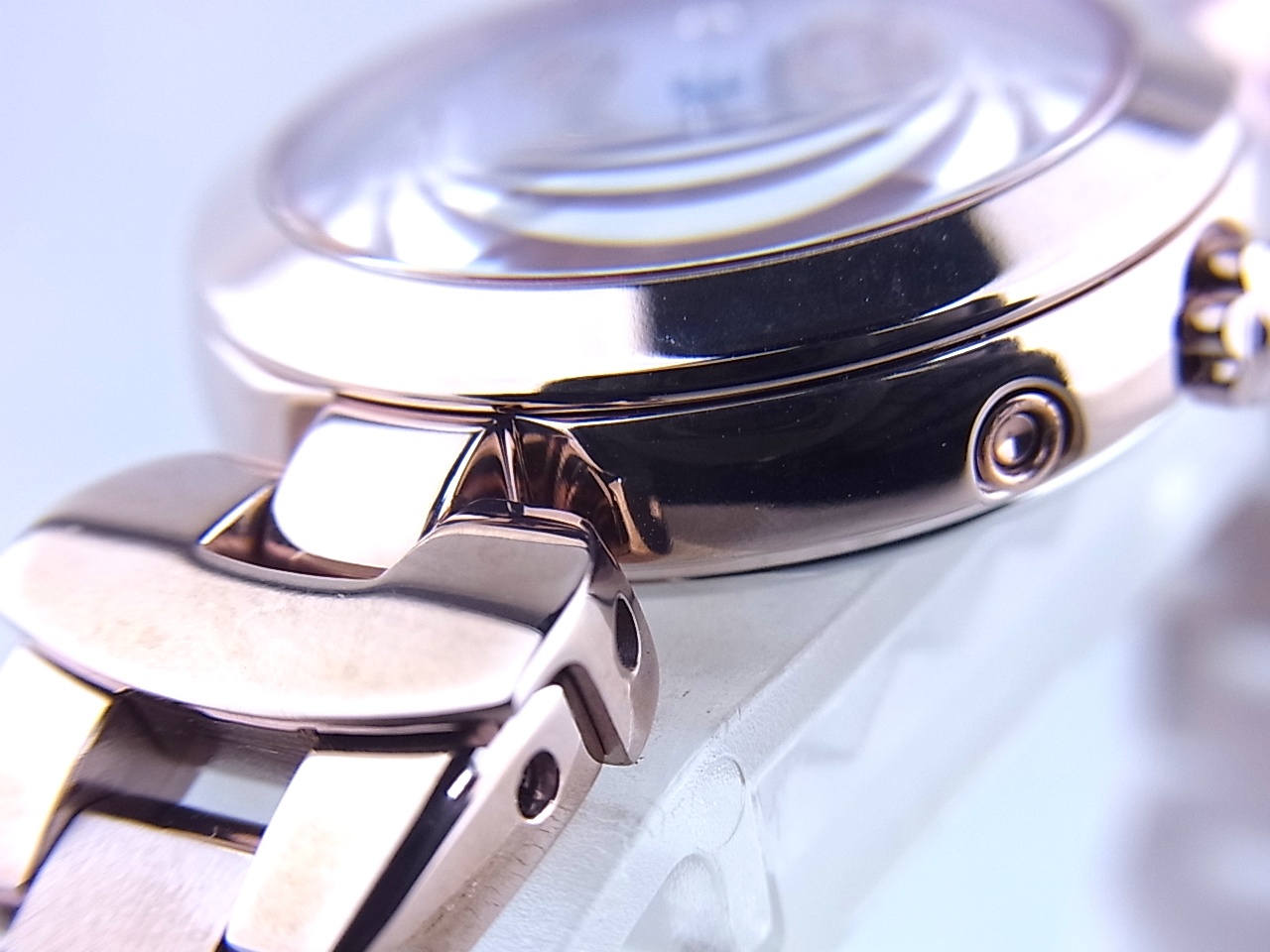 シチズンエクシードエコドライブ「寒牡丹」白蝶貝文字盤スーパー