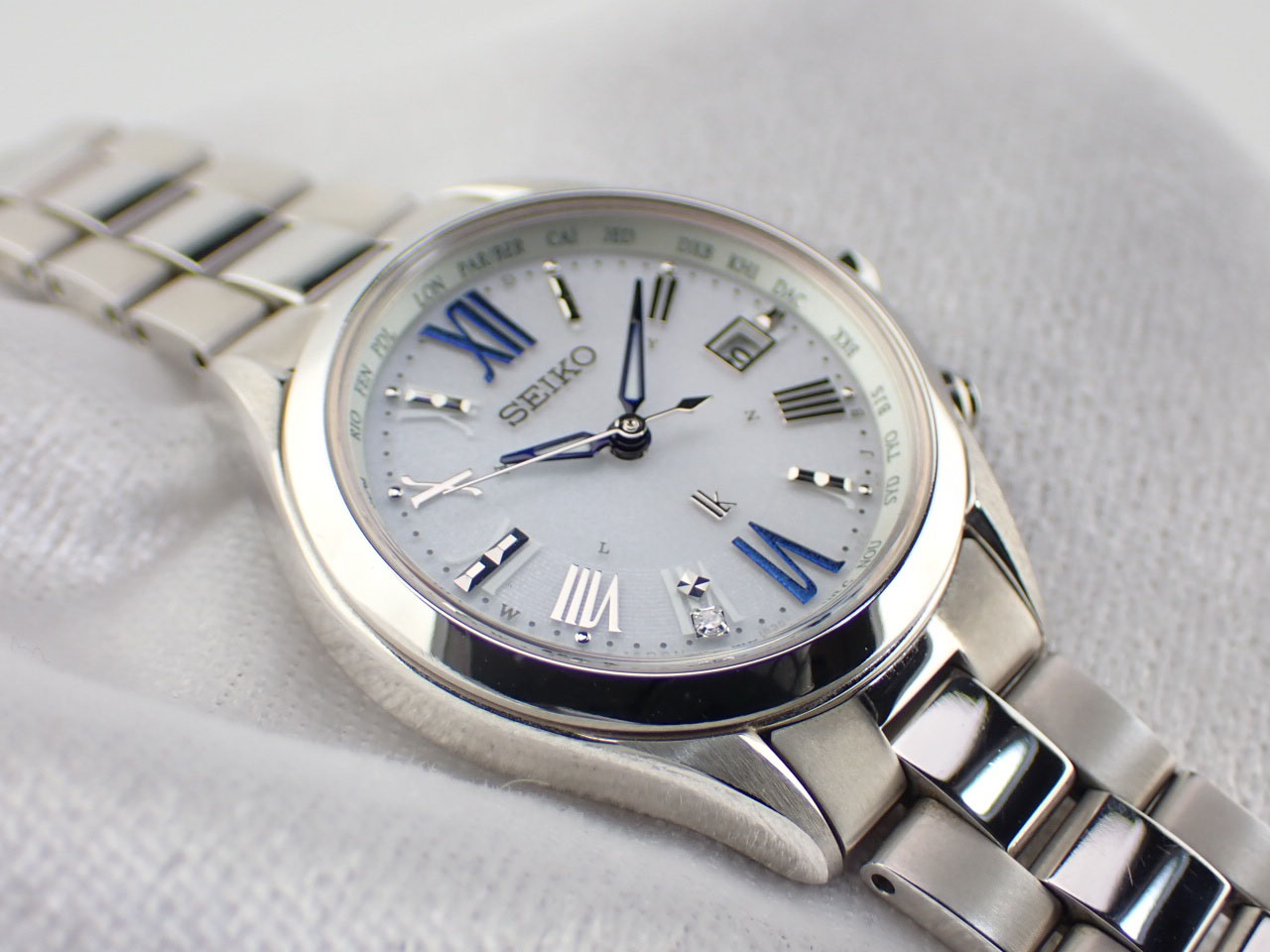 セイコー ルキア ソーラー電波 チタンモデル SSQV053(1B35-0AA0) を最