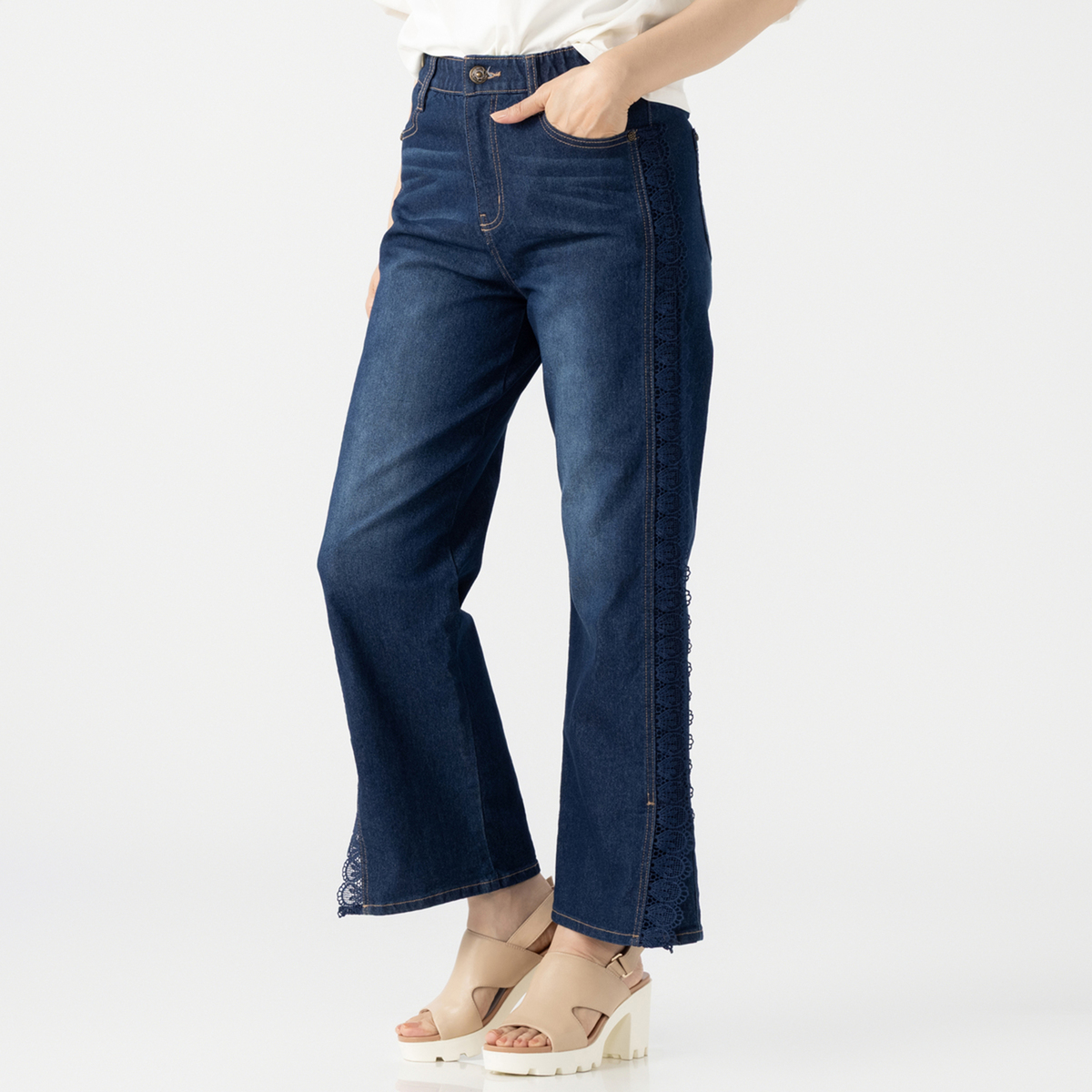 &LOVE びっくり美脚なスカラレースデニムワイドパンツ アンドラブ