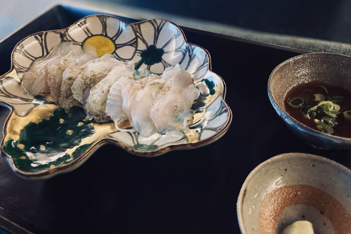 田端志音の乾山写色絵金彩菊図向付 | 人生を豊かにする東京ウェブ