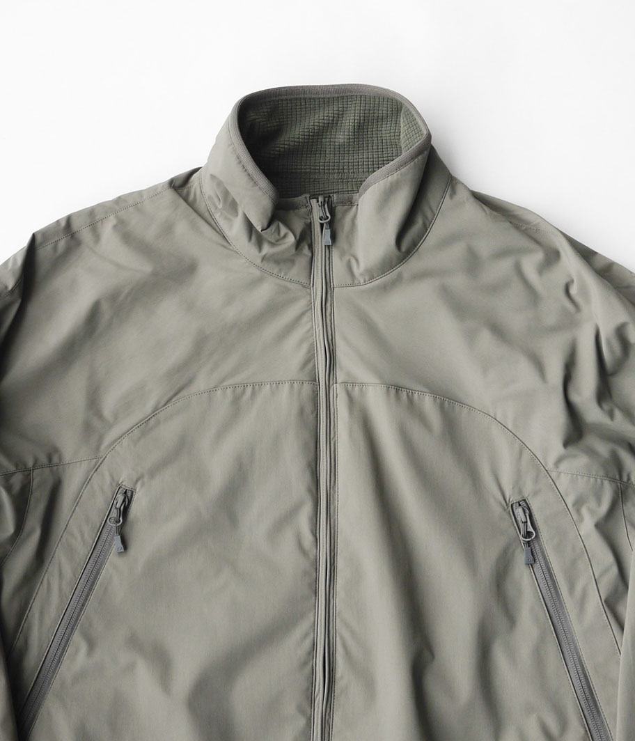 DAIWA PIER 39 TECH REVERSIBLE MIL ECWCS STAND JACKET [WOLF GRAY