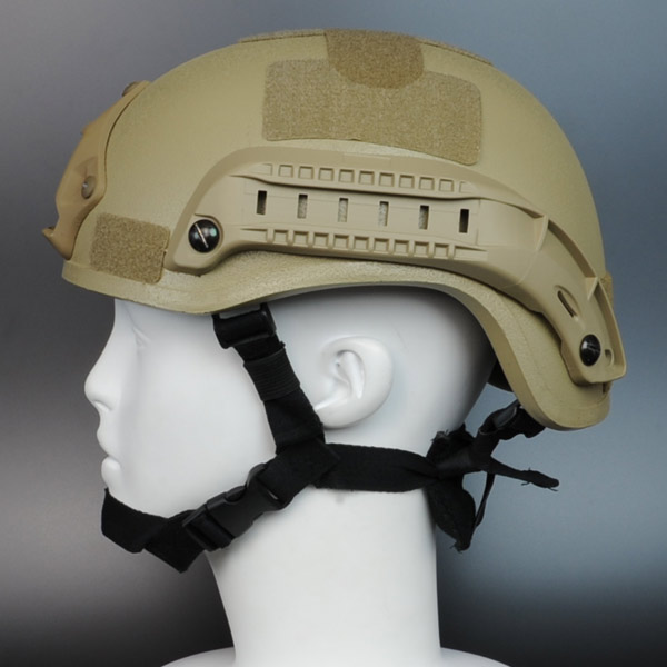 タクティカルヘルメット MICH2001タイプ レールマウント付 梨地