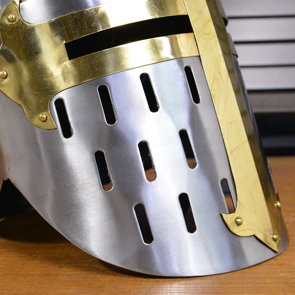 西洋甲冑 グレートヘルム 前期型 十字軍 中世ヨーロッパ式 ナイト