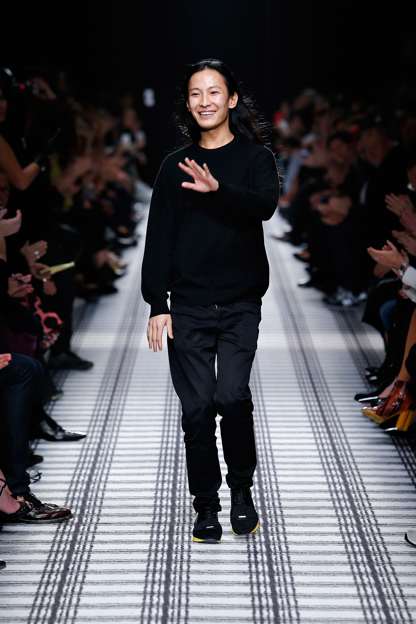 ALEXANDER WANGがBALENCIAGAのクリエイティブディレクターを退任 - RETOY'S