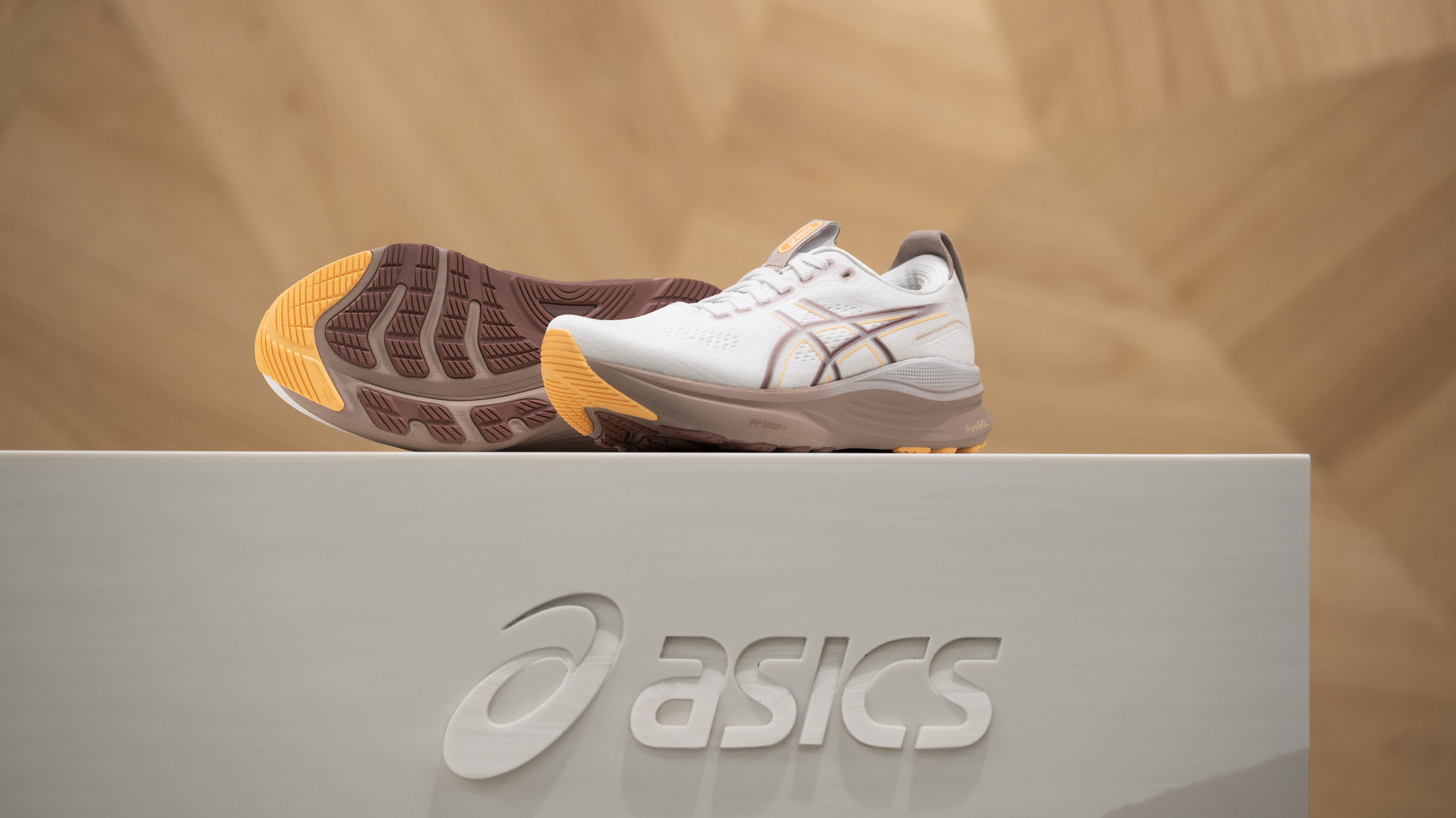 R.M Monthly Authentics：初めてでも間違いないランニングシューズ選び